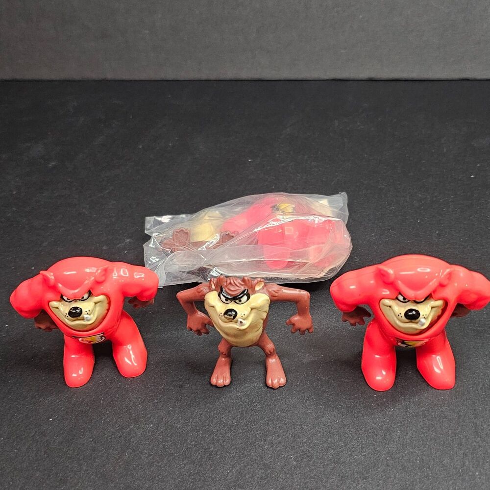 Lot of 4 Super Looney Tunes Tasmanian Devil Taz as Flash 3" 1991 McDonald’s Toy
